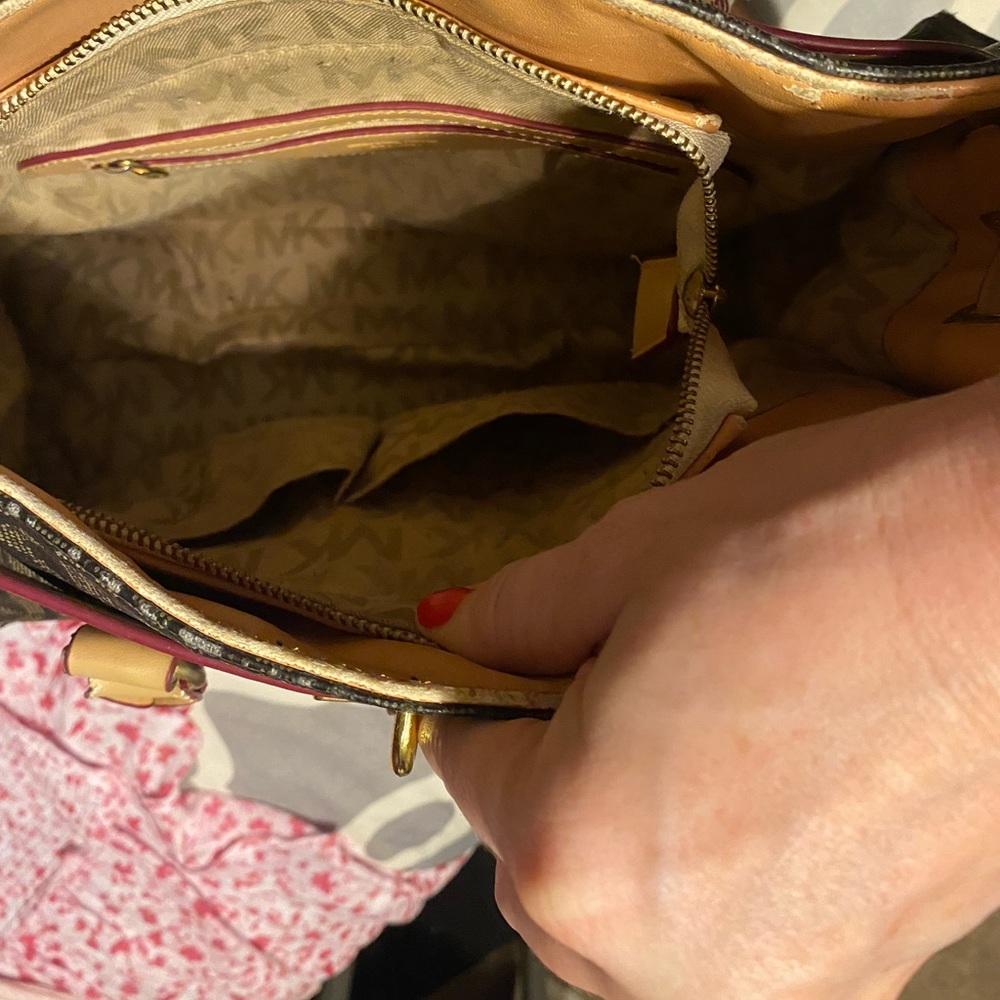 Michael Kors Hamilton Satchel, Large. Brown/Tan with logo and lock. Nice Bag - Picture 2 of 14